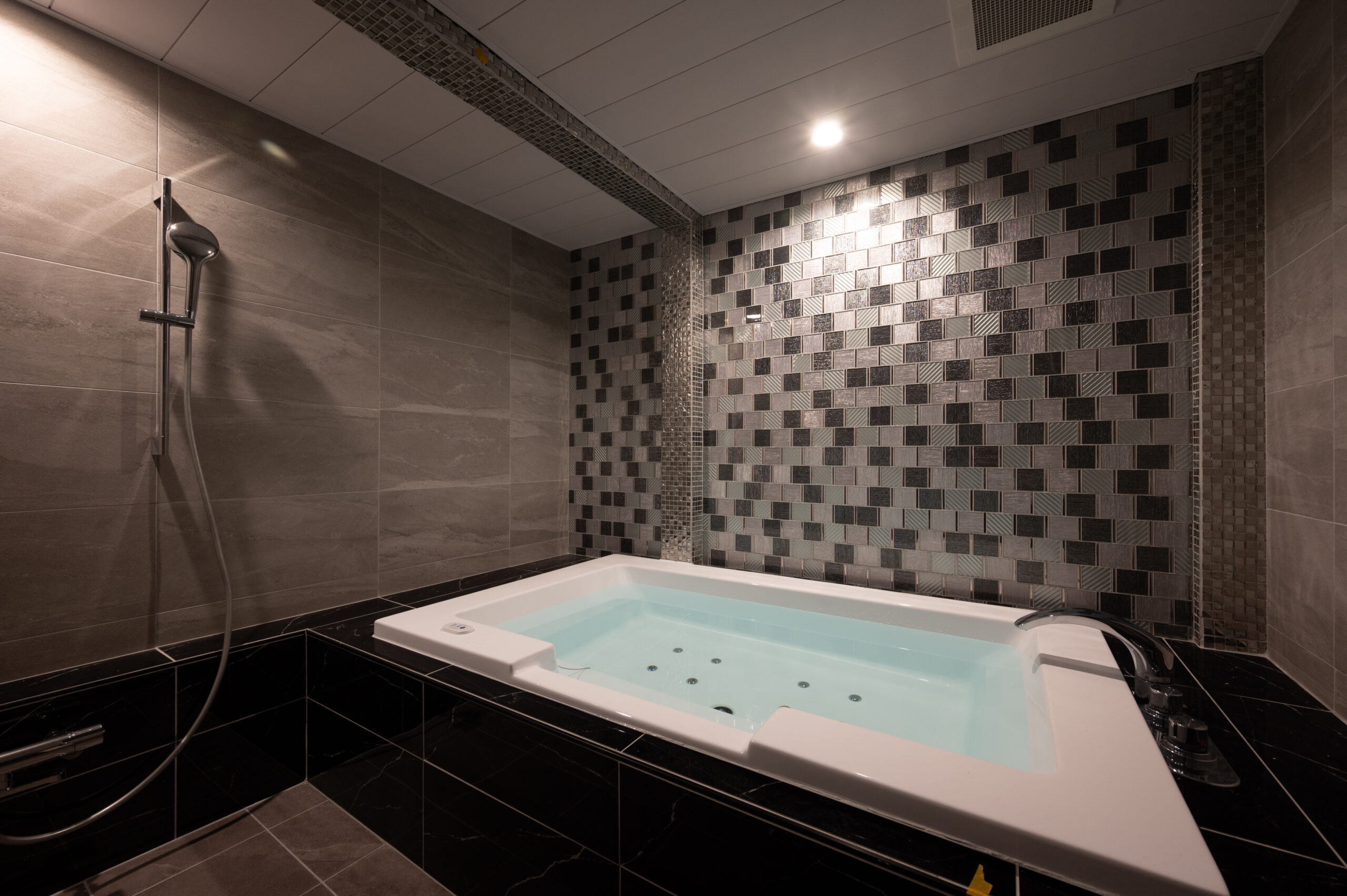 ROOM102 サムネイル3