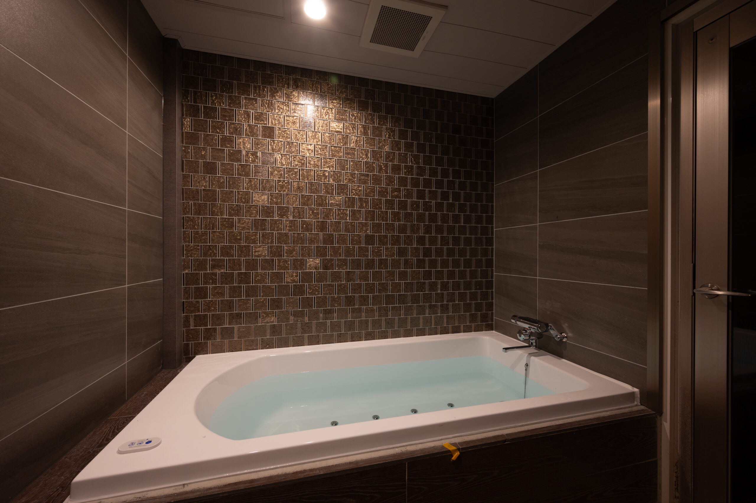 ROOM303 サムネイル2