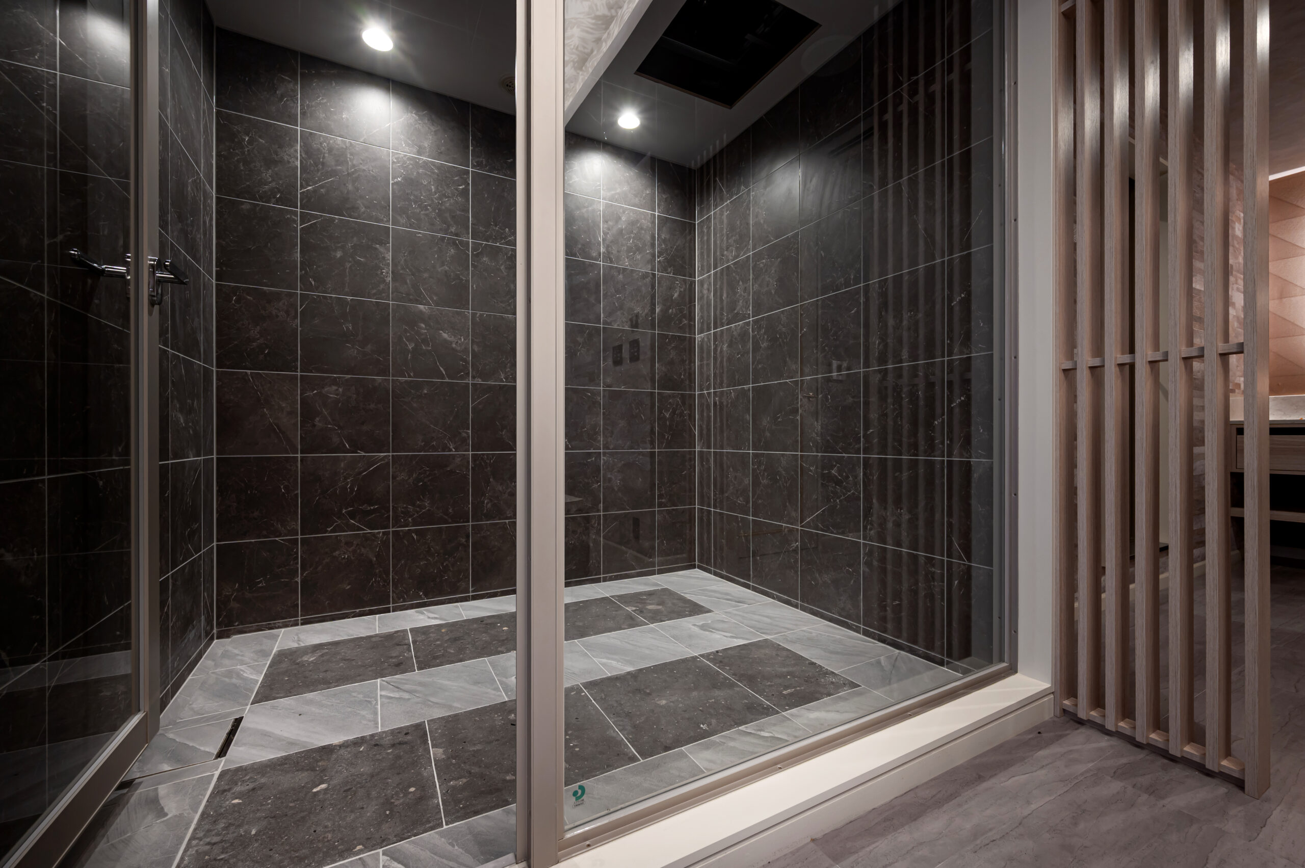 ROOM101 サムネイル9