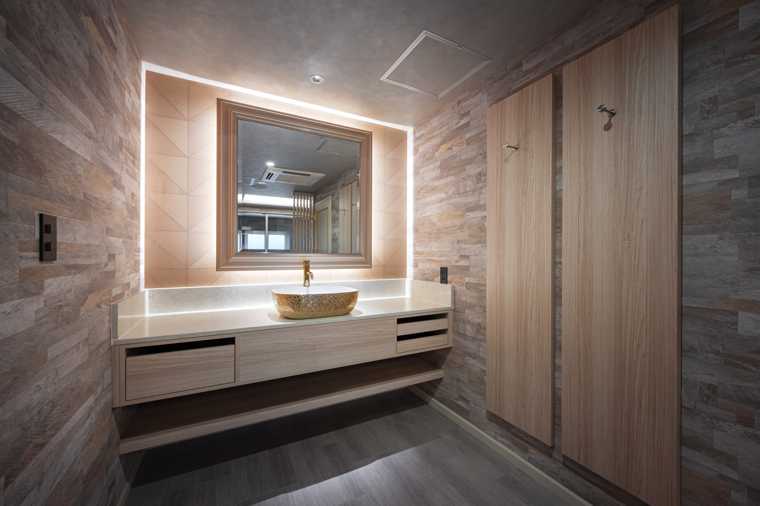 ROOM101 サムネイル4