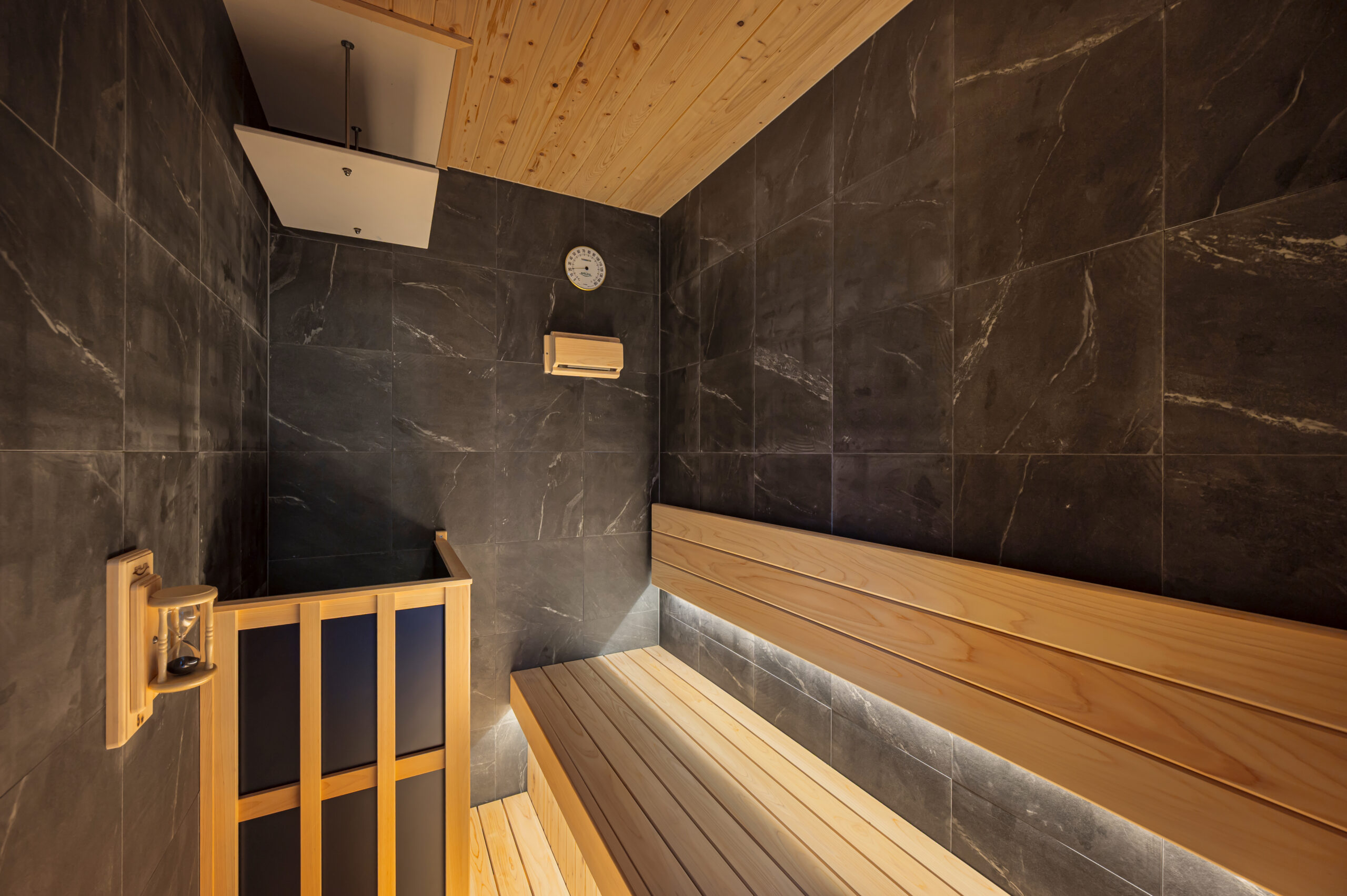 ROOM101 サムネイル8