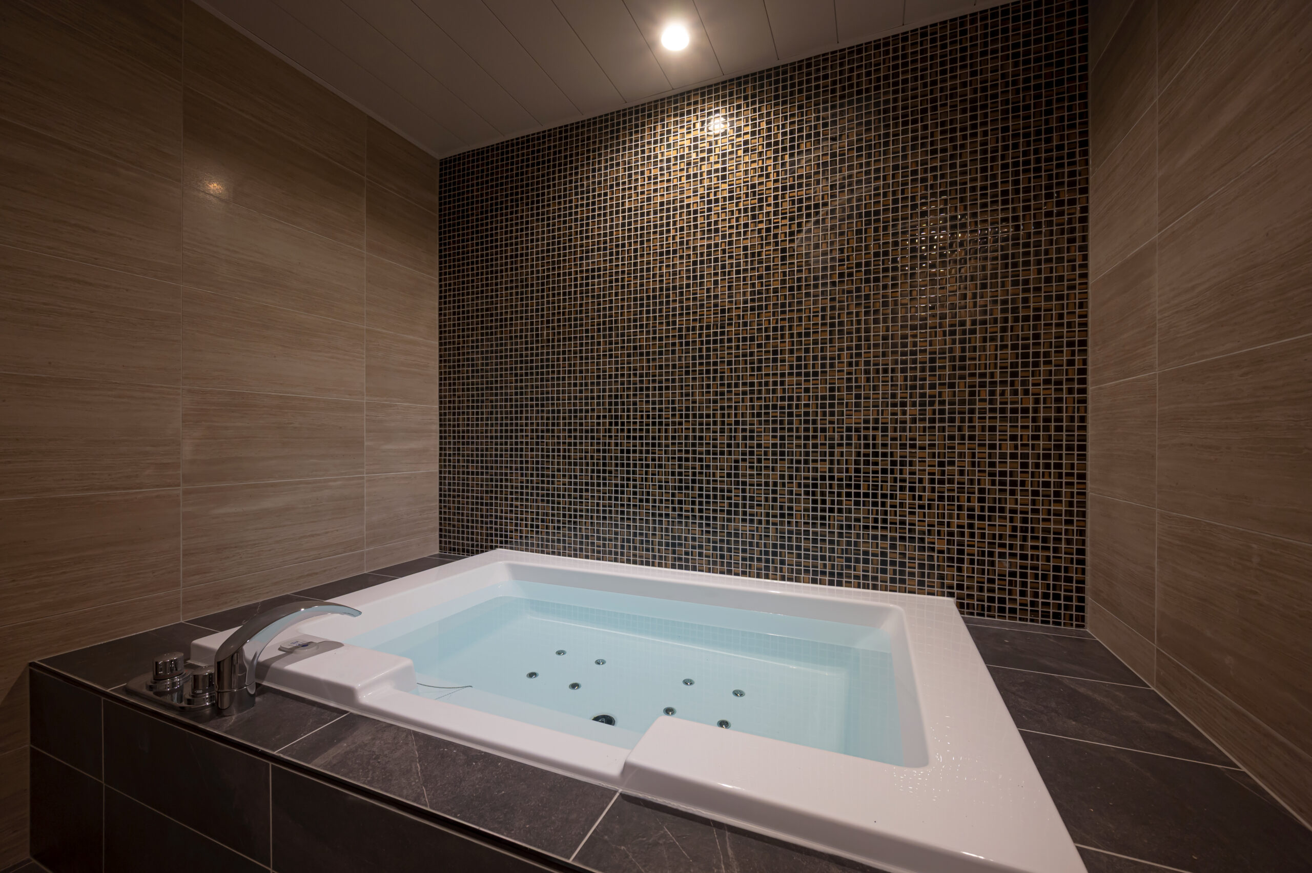 ROOM103 サムネイル4